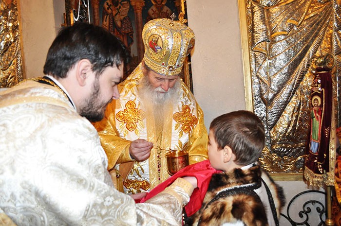 Învaţă-ţi copilul din prima vârstă să trăiască cu evlavie în lume!