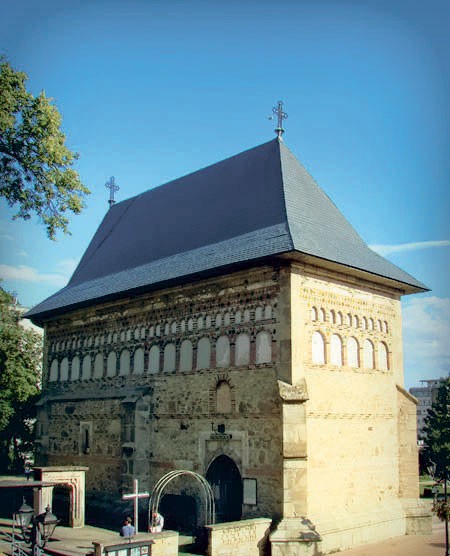 Pietrenii îşi cinstesc patronul spiritual