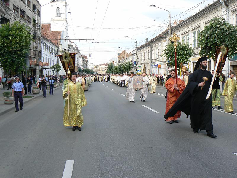 Mii de cujeni au participat la Pelerinajul de Rusalii Mii de cujeni au participat la Pelerinajul de Rusalii