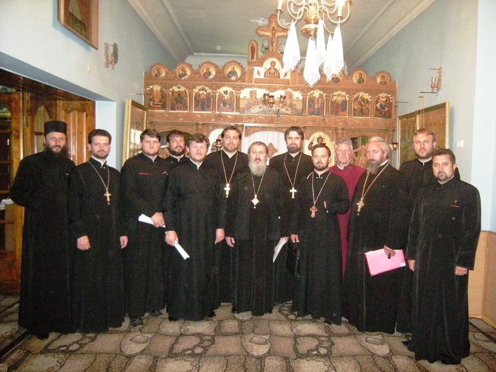 Şedinţa protopopilor din cadrul Mitropoliei Basarabiei Şedinţa protopopilor din cadrul Mitropoliei Basarabiei