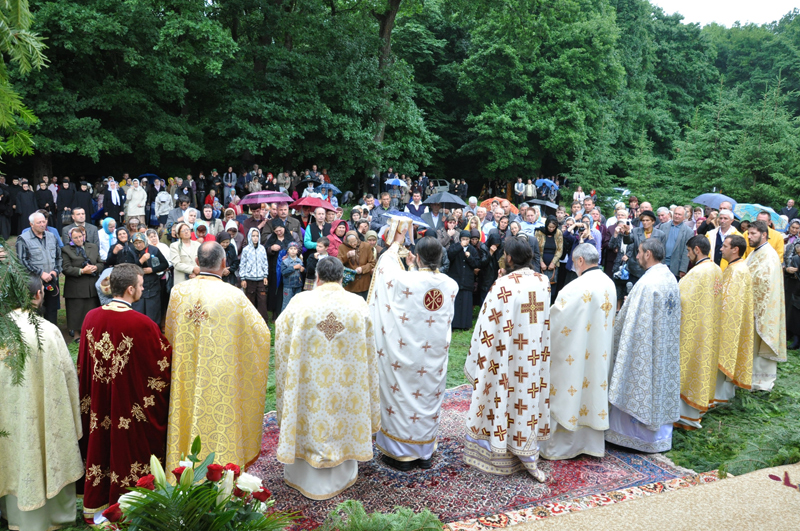 Bucuria sărbătorii și a rugăciunii la Mănăstirea Guranda Bucuria sărbătorii și a rugăciunii la Mănăstirea Guranda