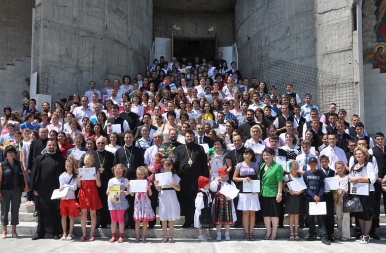 Episcopia Sălajului şi-a premiat elevii şi profesorii de religie