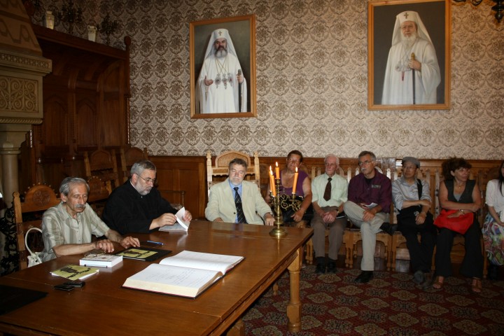 Festival Internaţional de poezie la Curtea de Argeş