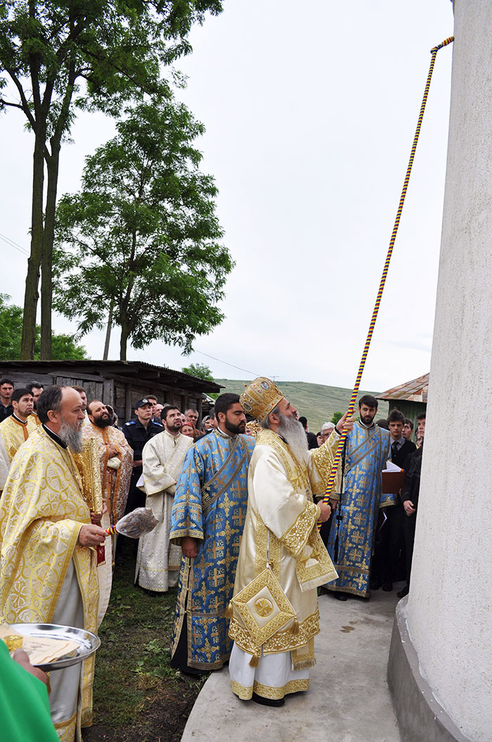 „Oamenii nu au renunţat la visul lor de a avea o biserică nouă“