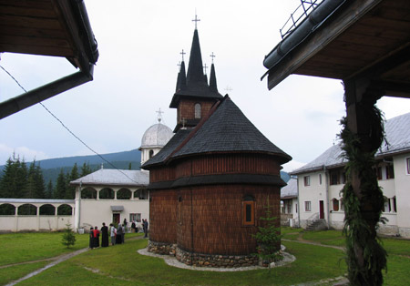 ASCOR Timişoara şi Oradea organizează o tabără duhovnicească la Mănăstirea Oaşa