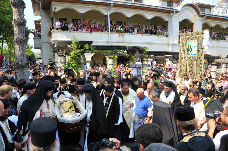 (Audio) Predica IPS Teodosie la înmormântarea Părintelui Arsenie Papacioc