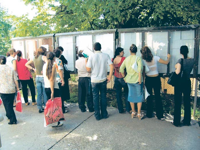 Profesorii nemulţumiţi pot contesta astăzi nota obţinută