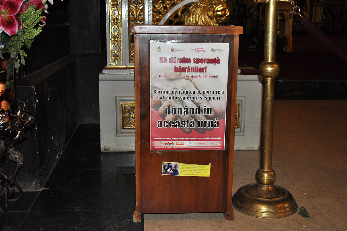 Închinătorii Catedralei mitropolitane au sprijinit vârstnicii din Centrul de asistenţă „Sfântul Mina“ Închinătorii Catedralei mitropolitane au sprijinit vârstnicii din Centrul de asistenţă „Sfântul Mina“