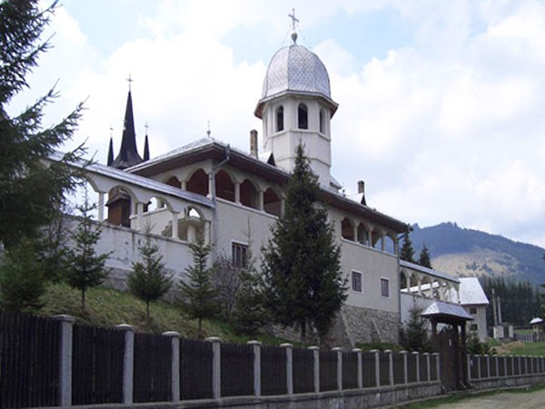 ASCOR Craiova organizează o tabără pentru tineri la Mănăstirea Oaşa