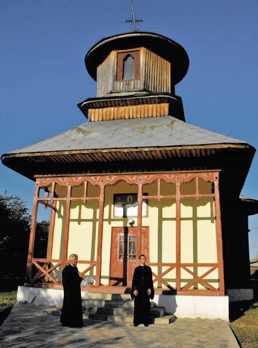 Resfinţirea Bisericii „Adormirea Maicii Domnului“ din Cuci