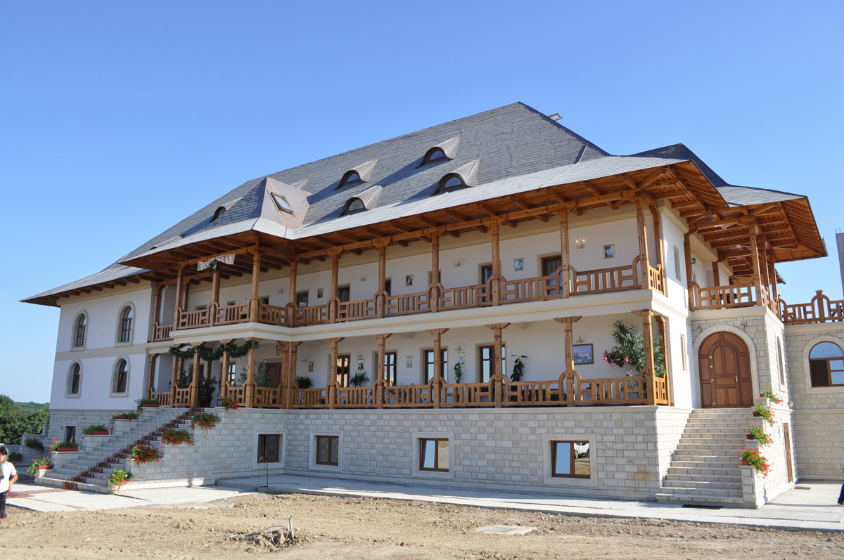 Binecuvântarea lucrărilor la noua casă monahală a Mănăstirii Zosin