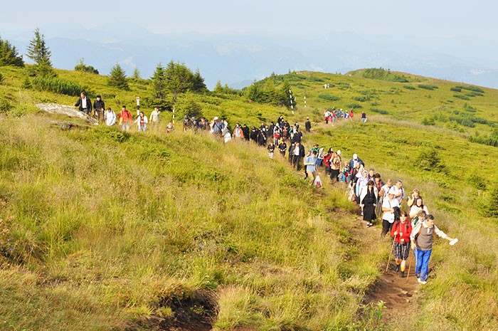 Liturghie arhierească pe Muntele Ceahlău