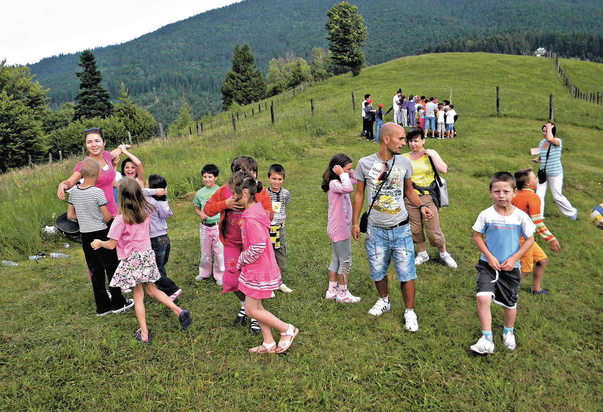 O săptămână în tabără la Durău, prilej de regăsire a copilăriei pierdute