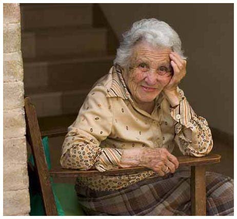 Franța respinge uciderea bătrânilor – Medic de urgență de la Spitalul din Bayonne acuzat de ucidere premeditată a 4 pacienți