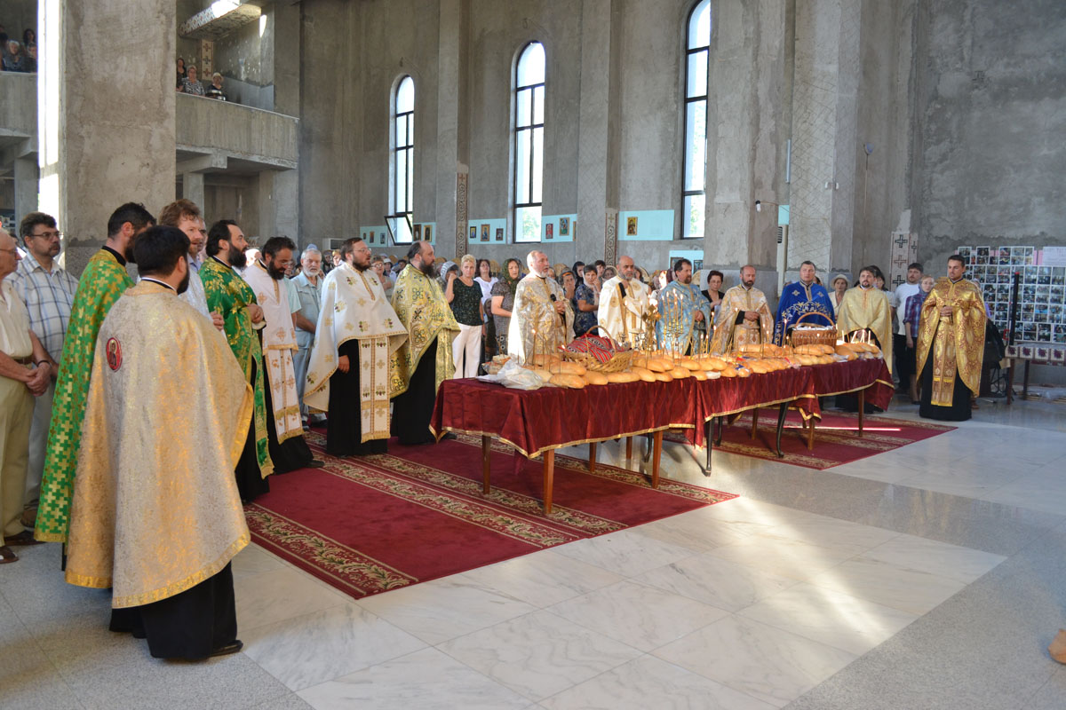 Hramul Bisericii ieşene „Sfânta Mahramă a Domnului“ şi „Sfinţii Martiri Brâncoveni“