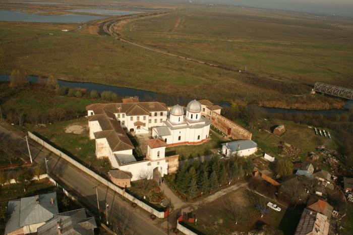 Simpozionul Naţional Artă şi civilizaţie în spaţiile monahale româneşti, la final