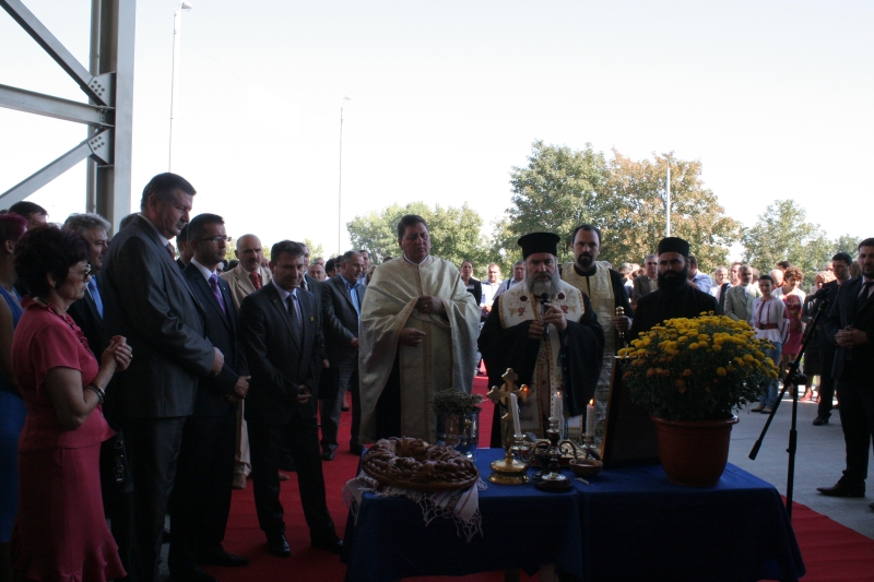 În Bacău a fost sfinţit Centrul &quot;Mircea Cancicov&quot;