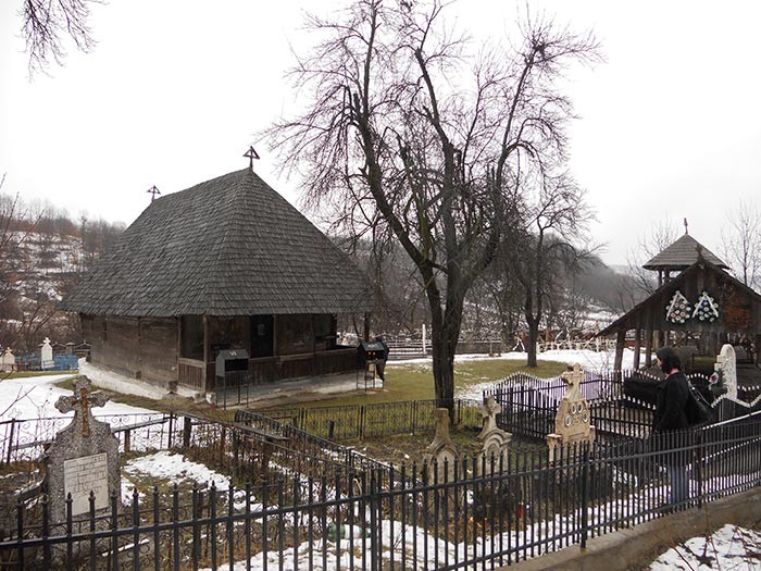 Peste o sută de lăcaşuri de cult gorjene din lemn sunt monumente istorice