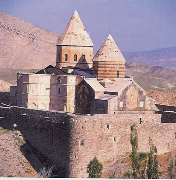 Numărul creştinilor din Iran creşte în ciuda persecuţiei