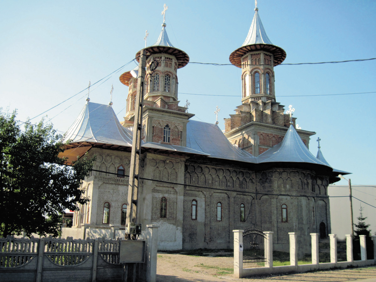 Noi porţi către ceruri în Protopopiatul Hârlău