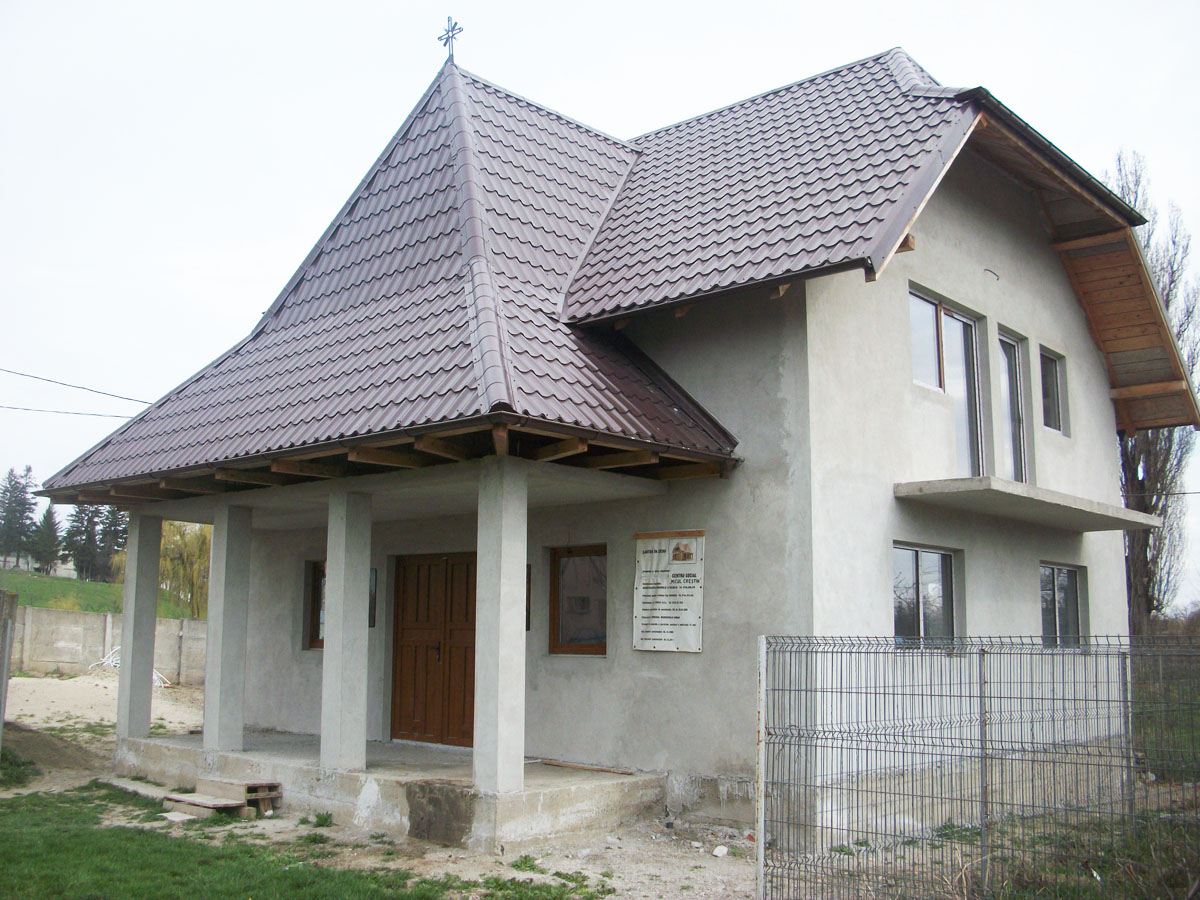 Inaugurarea Aşezământului social „Micul creştin“ din Roman