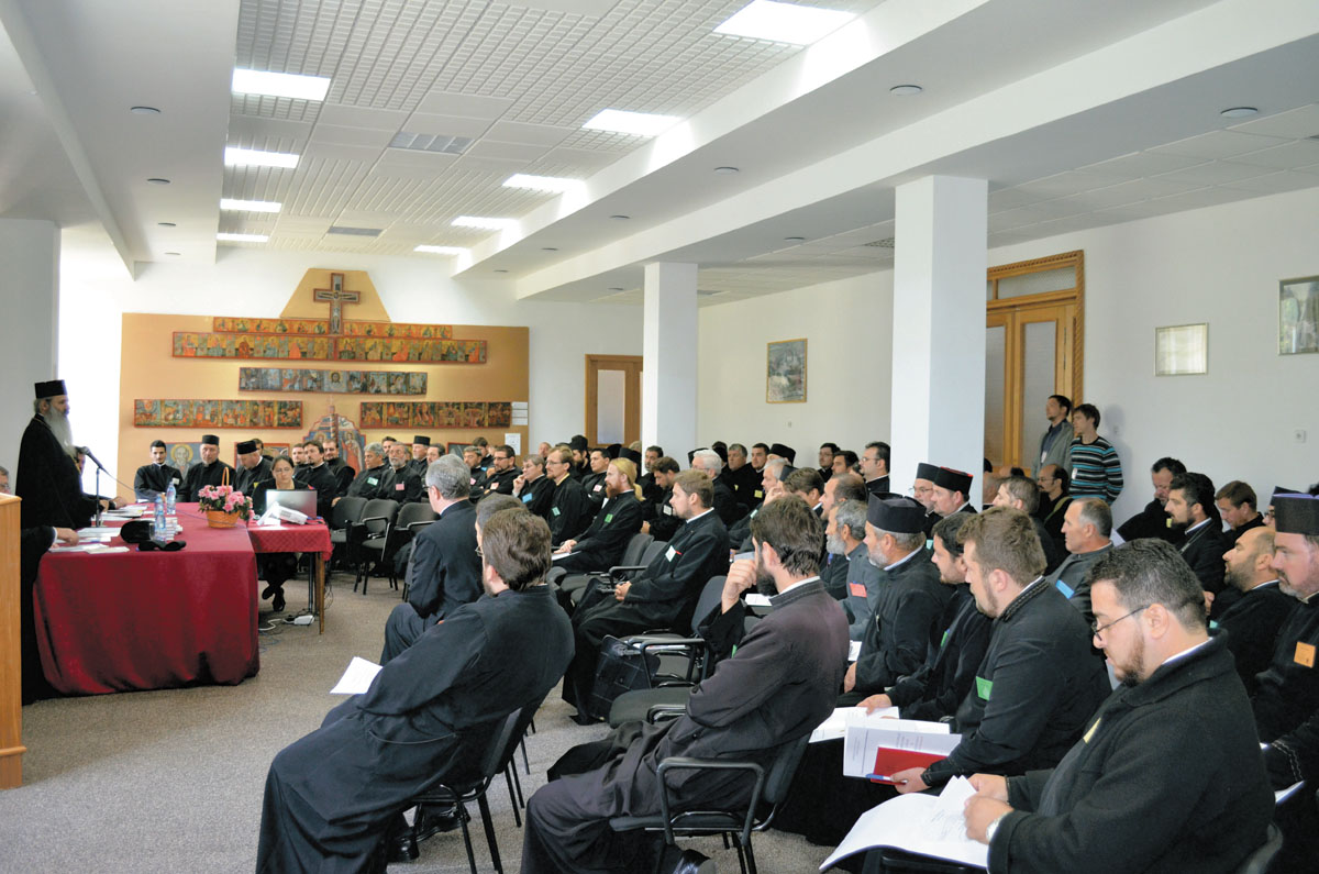 „Biserica este chemată să acorde o atenţie deosebită familiei creştine“