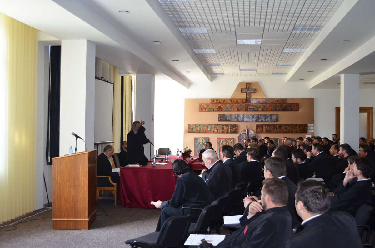 Preoţii Protopopiatului Piatra Neamţ, în conferinţă la Durău