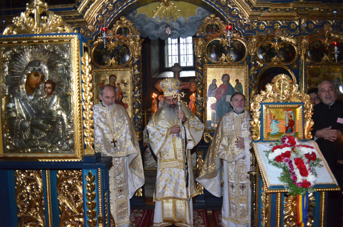 Hirotesia noului protopop al Protopopiatului Piatra Neamţ