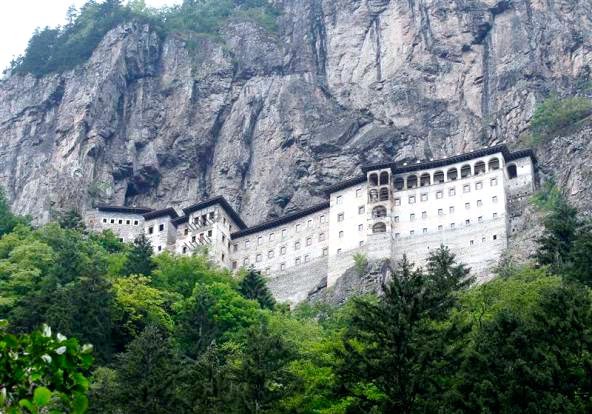 Decizie istorică pentru bisericile din Turcia