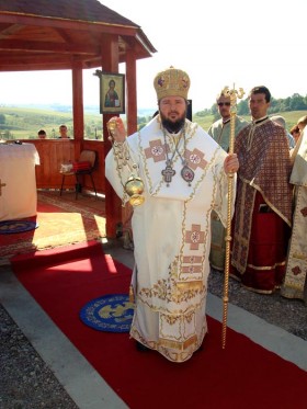 PS Sofronie a sfinţit aşezământul social din Parohia Săucani, Beiuş