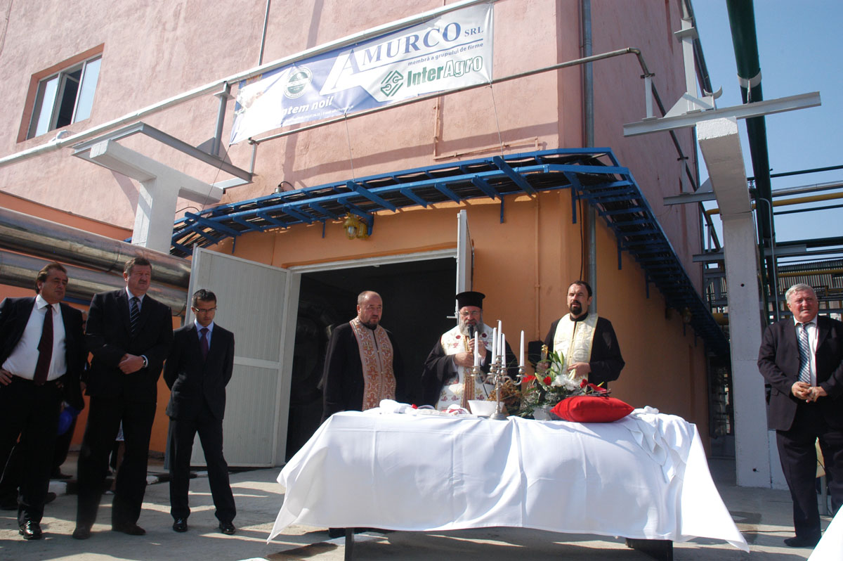 Fabrica de bicarbonat de amoniu din Bacău, binecuvântată de PS Ioachim Băcăuanul