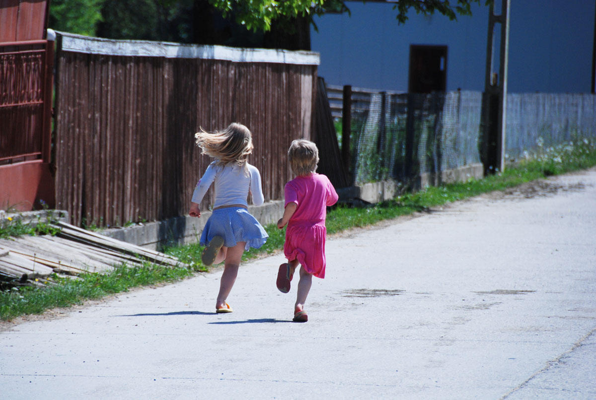 1,7 milioane de strigăte de ajutor la telefonul copilului 1,7 milioane de strigăte de ajutor la telefonul copilului