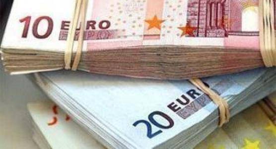 Bugetul va fi construit pe un curs de 4,3 lei/euro Bugetul va fi construit pe un curs de 4,3 lei/euro