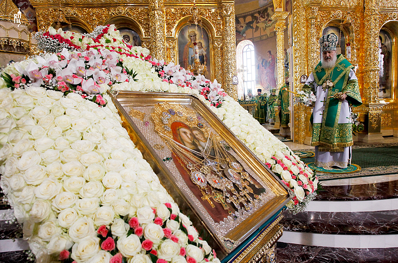 Catedrala &quot;Sfânta Treime&quot; din Băiceni - Bucovina (Ucraina) a fost sfinţită