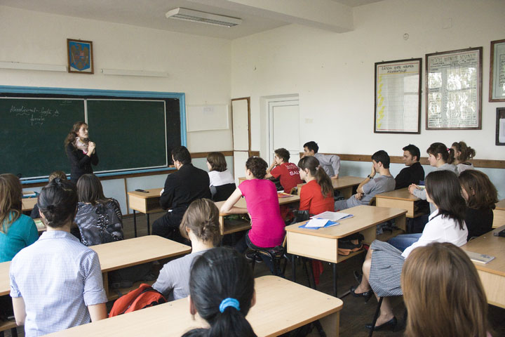 Noi etape ale proiectului „Cooperare transfrontalieră pentru o viaţă fără droguri“