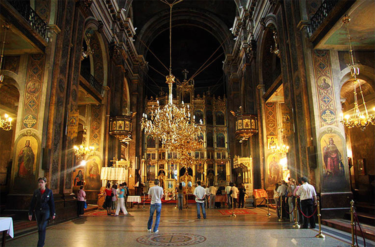 Sute de biserici poartă hramul Cuvioasei Parascheva (2006)