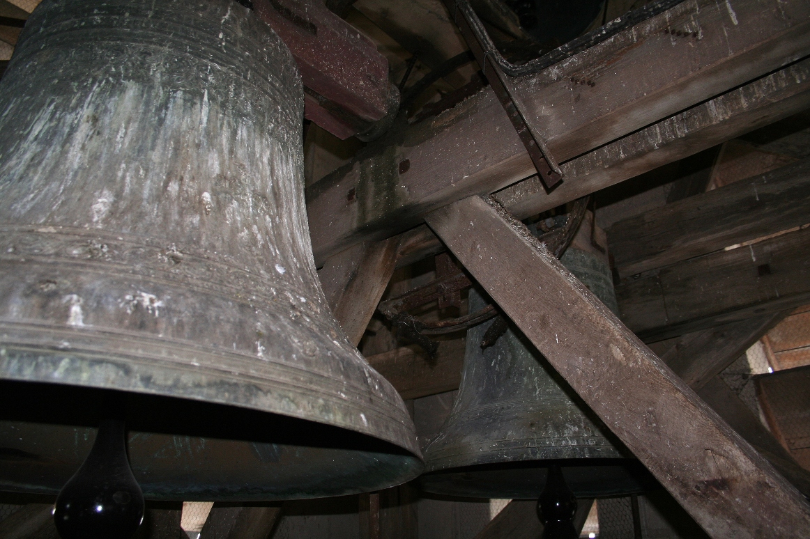 Clopotele de la Catedrala Notre Dame de Paris vor fi înlocuite