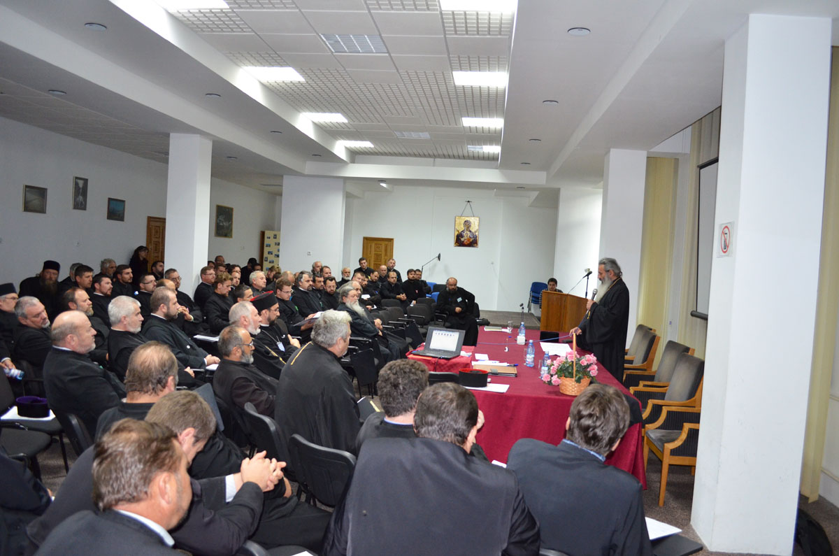Preoţii din protopopiatele Iaşi 2 şi Dorohoi s-au întâlnit la Durău