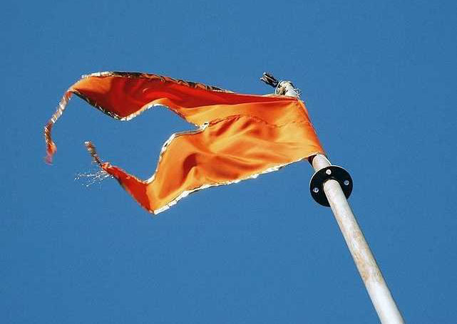 Orissa: Extremiştii înfig un steag hindus pe ruinele unei Biserici creştine în reconstrucţie