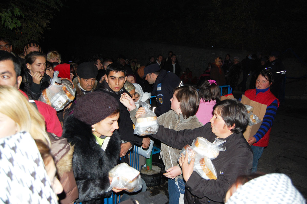 Cazare şi hrană pentru pelerinii Sfintei Parascheva