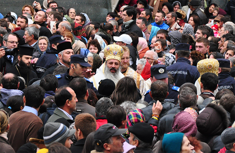 Mesajul IPS Teofan către pelerinii Sfintei Parascheva