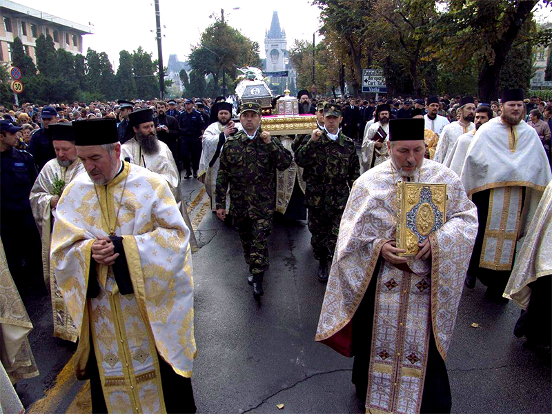 Procesiune pe calea sfinţilor (2005)