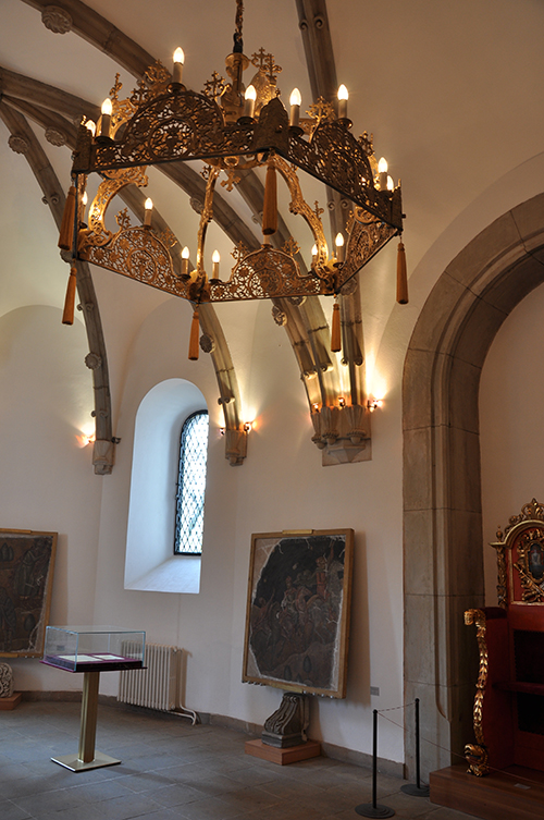 Bogăţia ortodoxiei românești, ilustrată de Mănăstirea „Trei Ierarhi”, la Praga