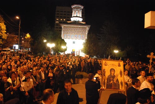 Sfânta Parascheva ne veghează de aproape patru secole (2009)