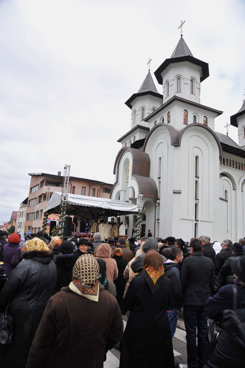 „Nădăjduim să avem o legătură mai strânsă cu oamenii, într-o biserică mai încăpătoare“