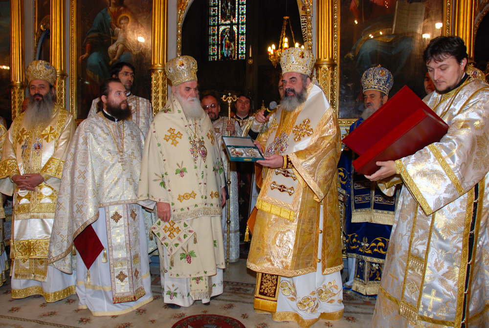 „Mă minunez văzând cu câtă evlavie şi cu câtă dragoste aşteptaţi aici“ (2007)