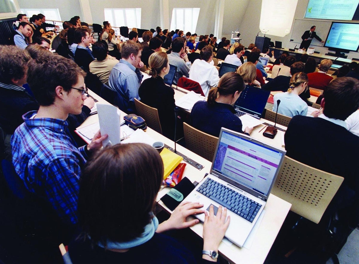 Programele de studii universitare, ierarhizate de Ministerul Educaţiei