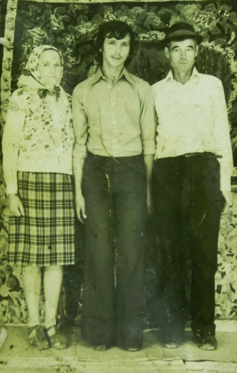 „Cleopa îi preot tare bun. Are poveşti tare intirisante“