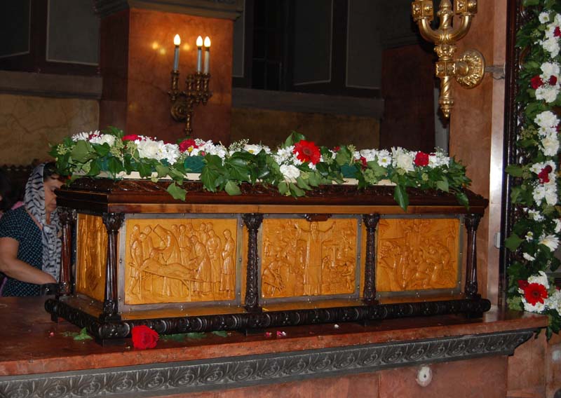 Moaştele Sfântului Ierarh Iosif cel Nou de la Partoş vor fi duse la Braşov Moaştele Sfântului Ierarh Iosif cel Nou de la Partoş vor fi duse la Braşov