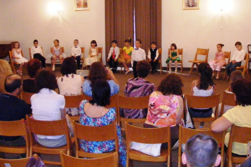 Simpozionul-concurs interjudeţean “Sfinţii ortodoxiei – modele de urmat” la Arhiepiscopia Râmnicului